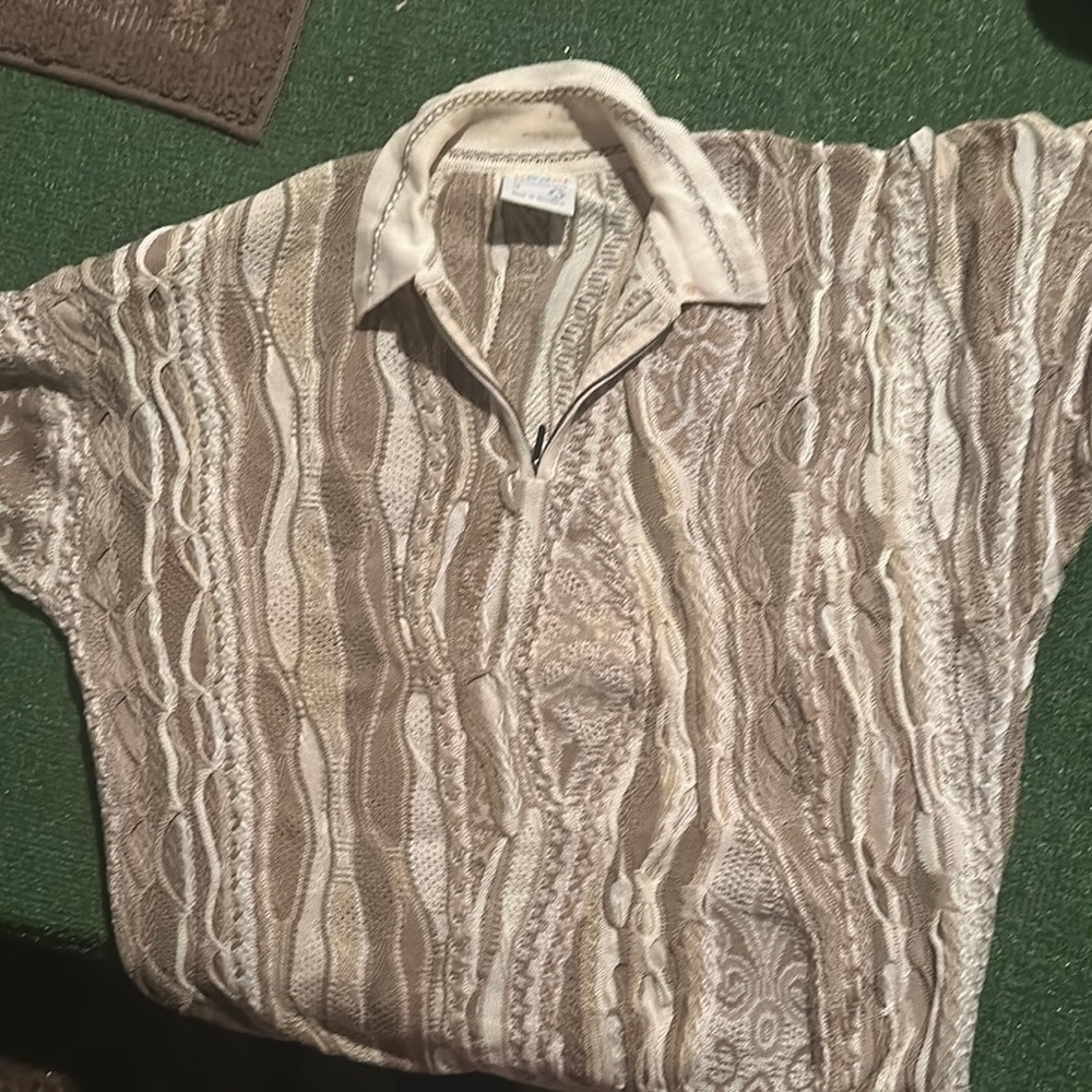 COOGI Men's Beige and Cream Patterned Shirt. short Sleeve